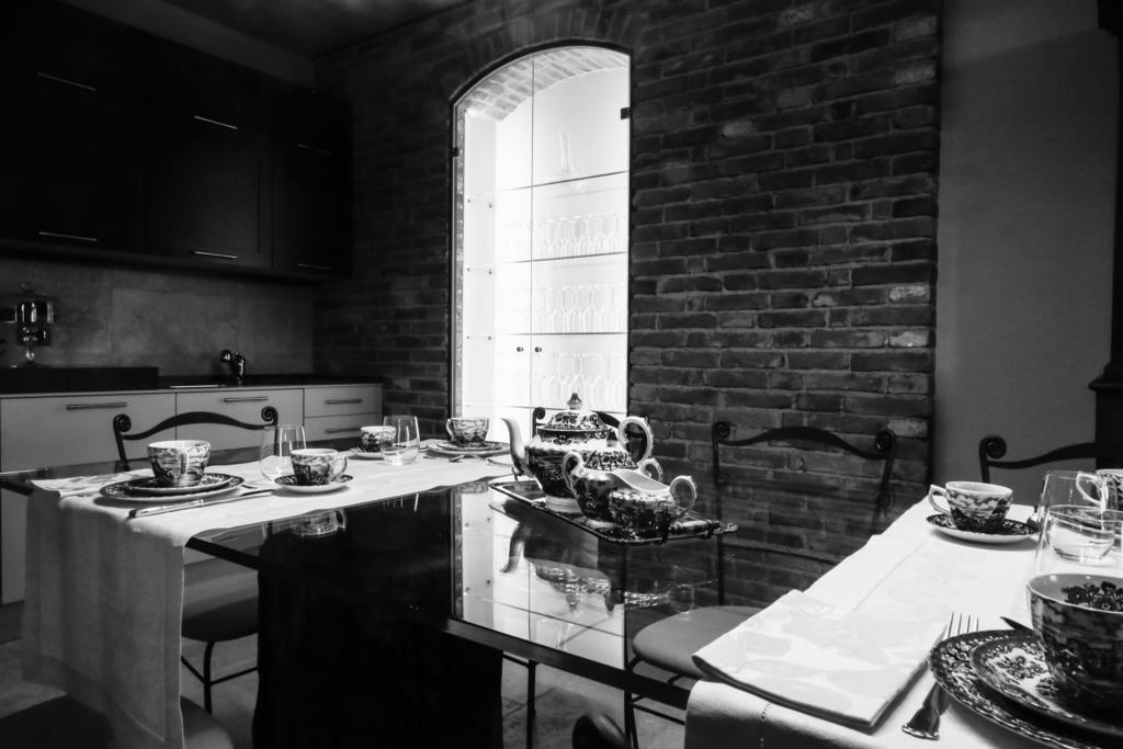 Bed and Breakfast Cascina Cortine Guarene Екстер'єр фото