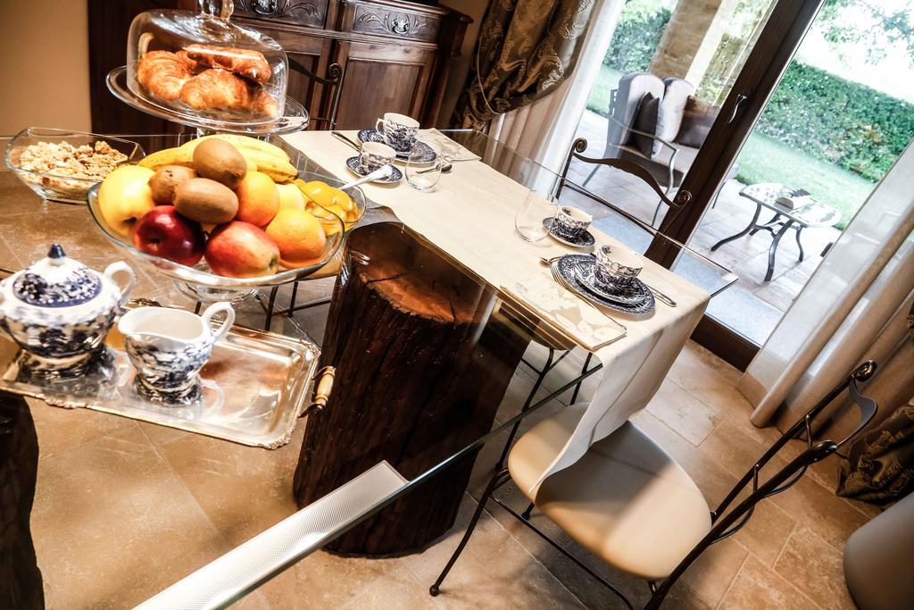 Bed and Breakfast Cascina Cortine Guarene Екстер'єр фото