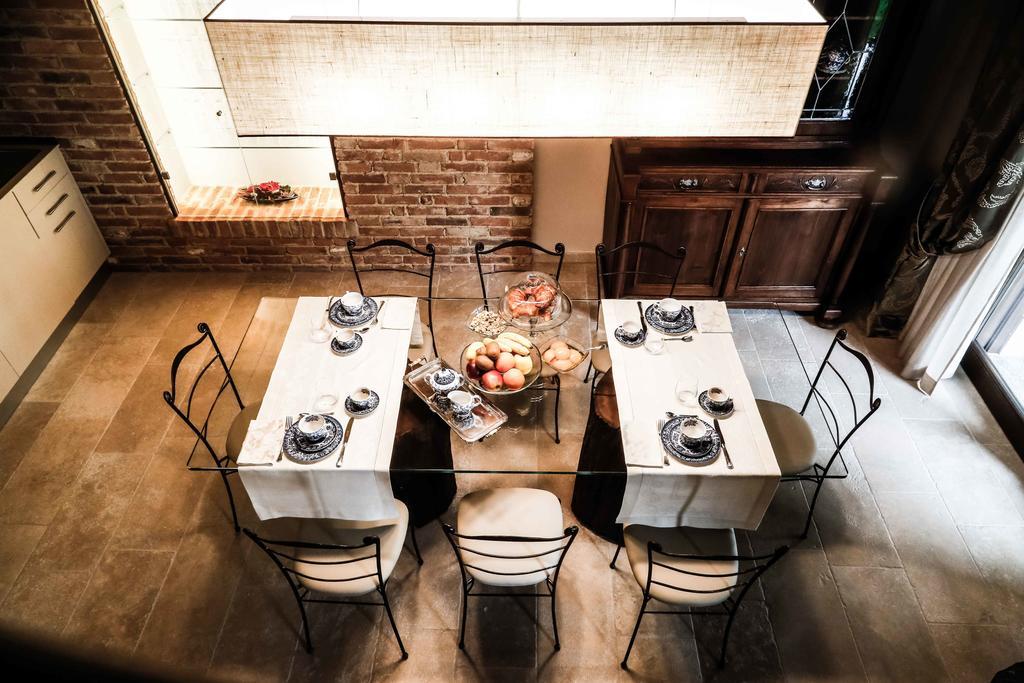 Bed and Breakfast Cascina Cortine Guarene Екстер'єр фото