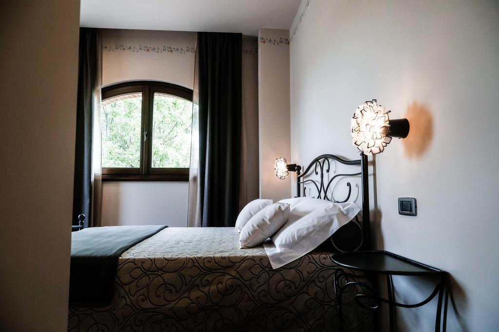 Bed and Breakfast Cascina Cortine Guarene Номер фото